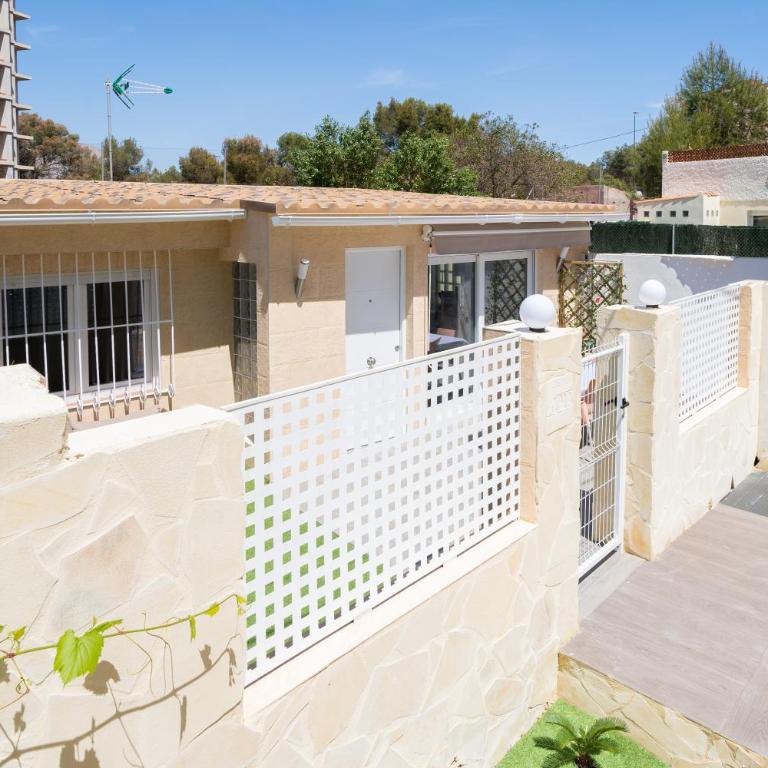 Apartamento ALMA con terreno privado y parking compartido - a 800m de Playa Poniente - Casa con 1 dormitorio - 6