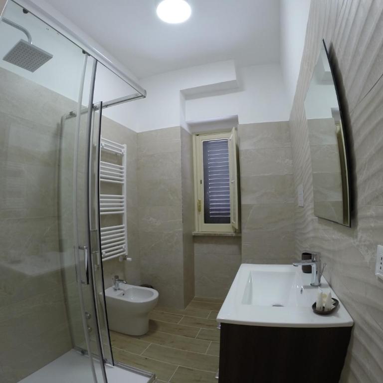 Sea la vie casa vacanza - Double Room with Private Bathroom - 6