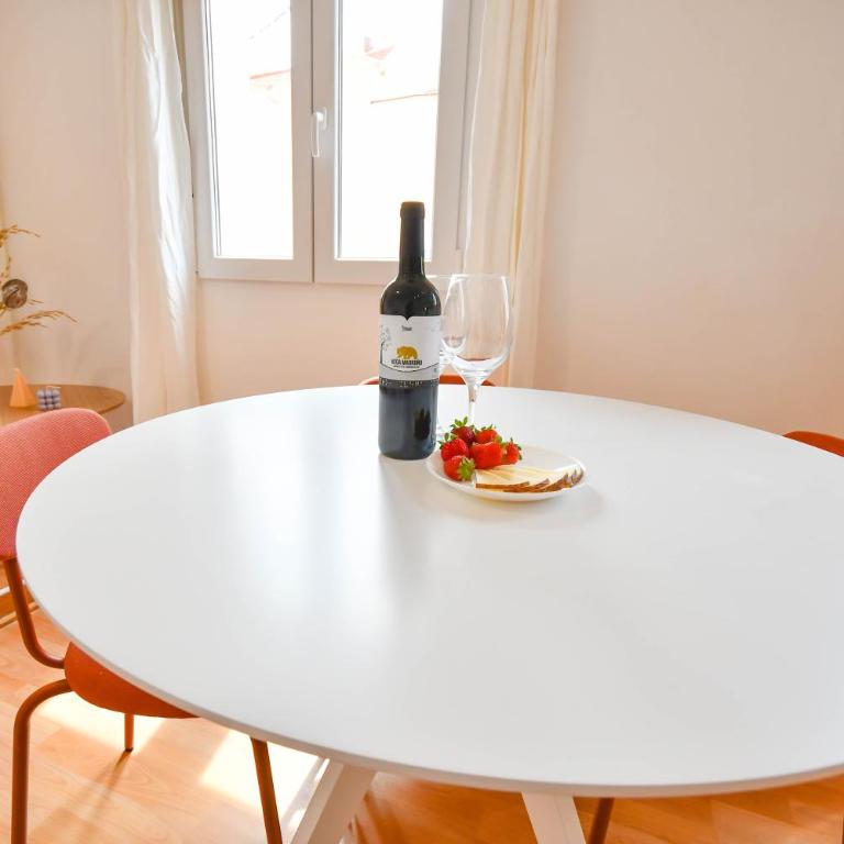 For you Rentals Encantador y único estudio TEMPORAL en Tetuán Madrid MLU422 - One-Bedroom Apartment - 10