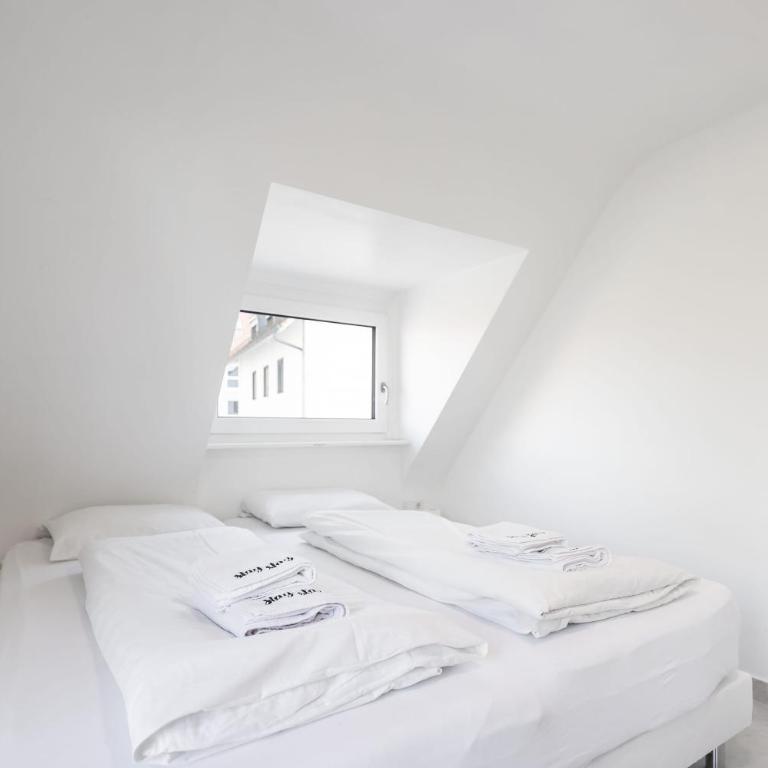 StayStay Guesthouse I 24 Hours Check-In - Habitación Doble con baño - 1 o 2 camas - 23