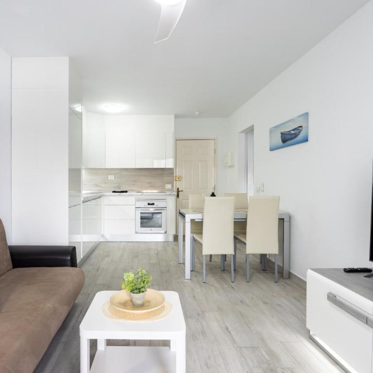 Castle Harbour - Apartamento con balcón - 14