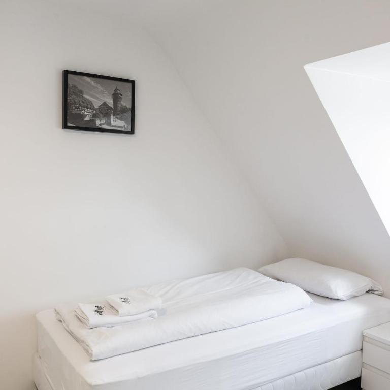 StayStay Guesthouse I 24 Hours Check-In - Habitación Doble con baño - 1 o 2 camas - 29