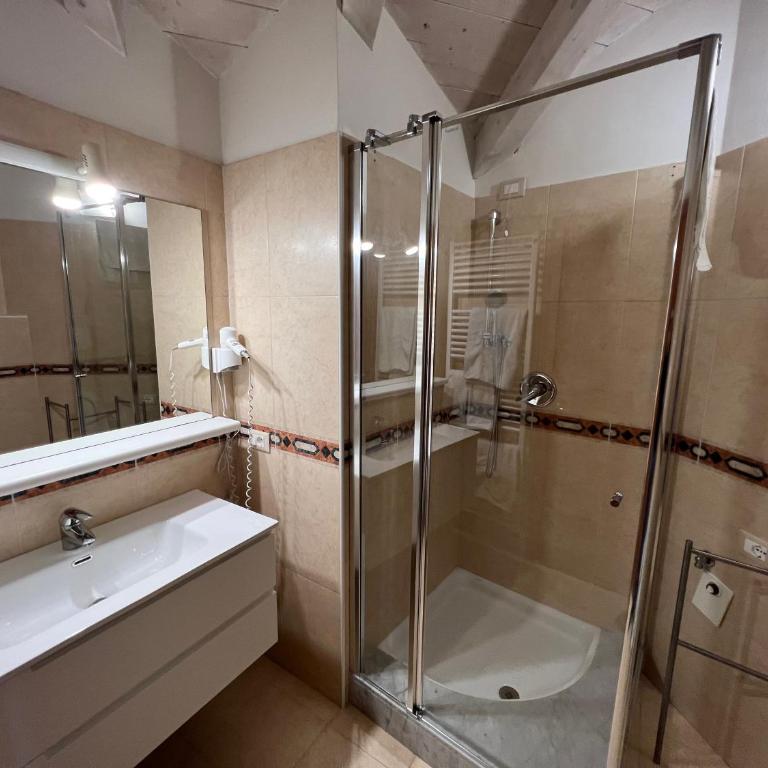 Mansarda Baia Azzurra 8 - Apartment - 32