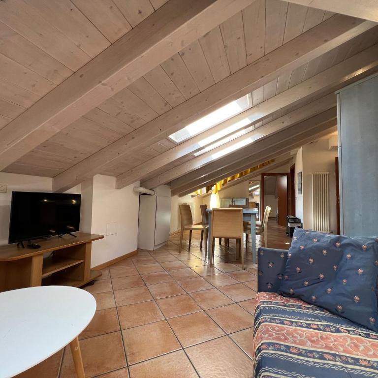 Mansarda Baia Azzurra 8 - Apartment - 17