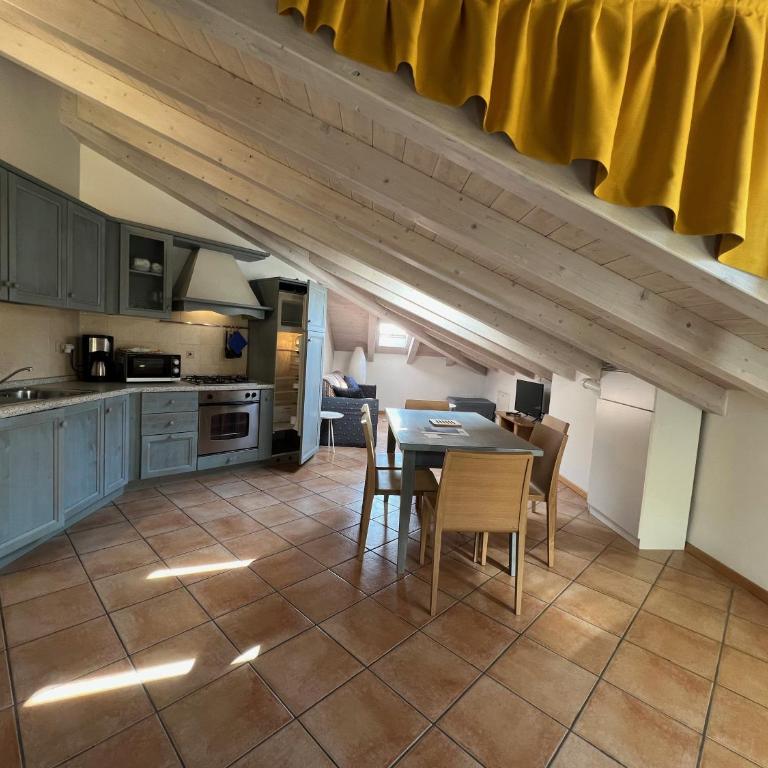 Mansarda Baia Azzurra 8 - Apartment - 4