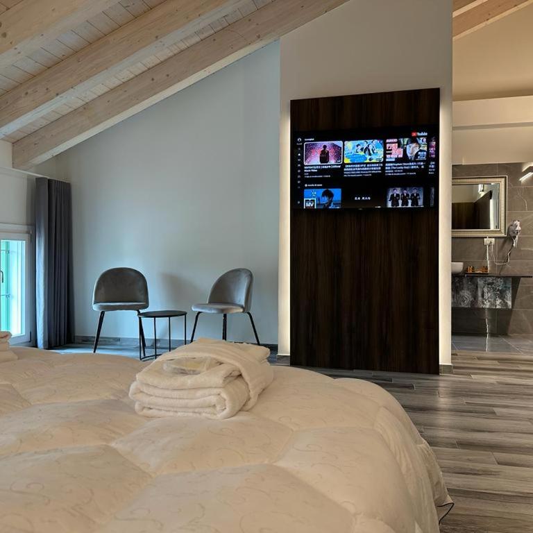 Welc-om Royal Garden luxury rooms - Camera Matrimoniale con Bagno Privato - 1