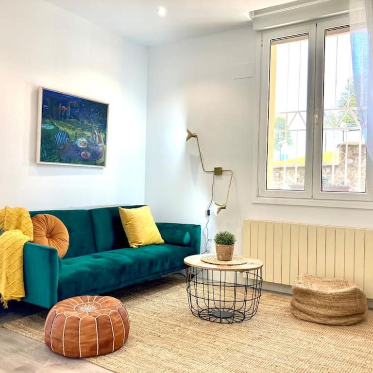 historical district - Two-Bedroom Apartment - 1