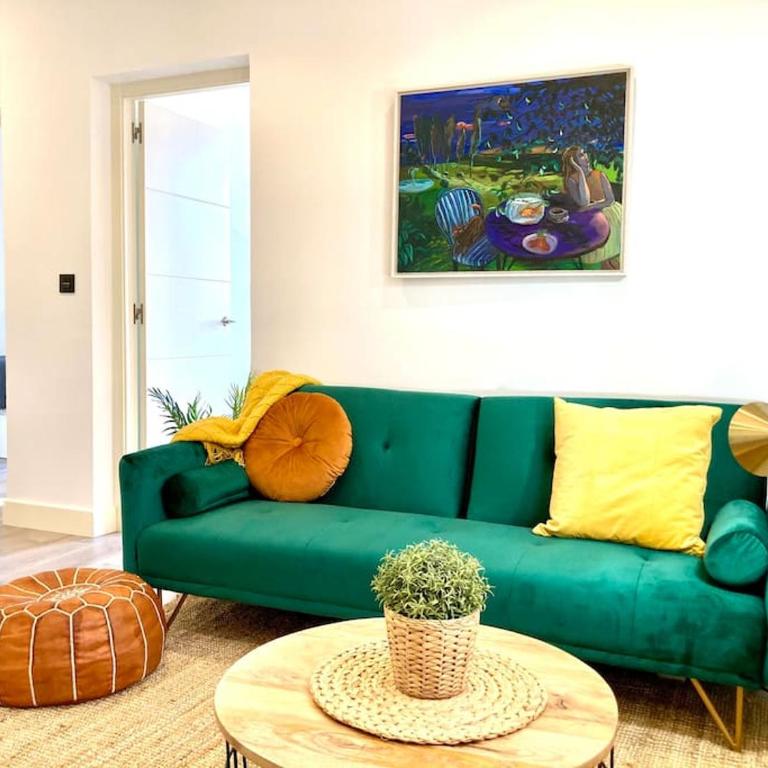 historical district - Two-Bedroom Apartment - 21