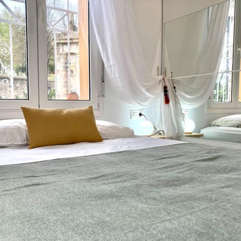 historical district - Two-Bedroom Apartment - 32