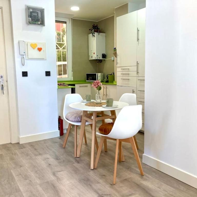 historical district - Two-Bedroom Apartment - 33