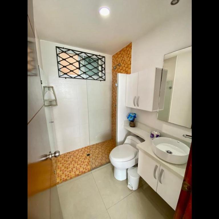 2 Bedroom Beachfront Apartment 2P1-Al4 With Pool And WIFI - Apartment - 34