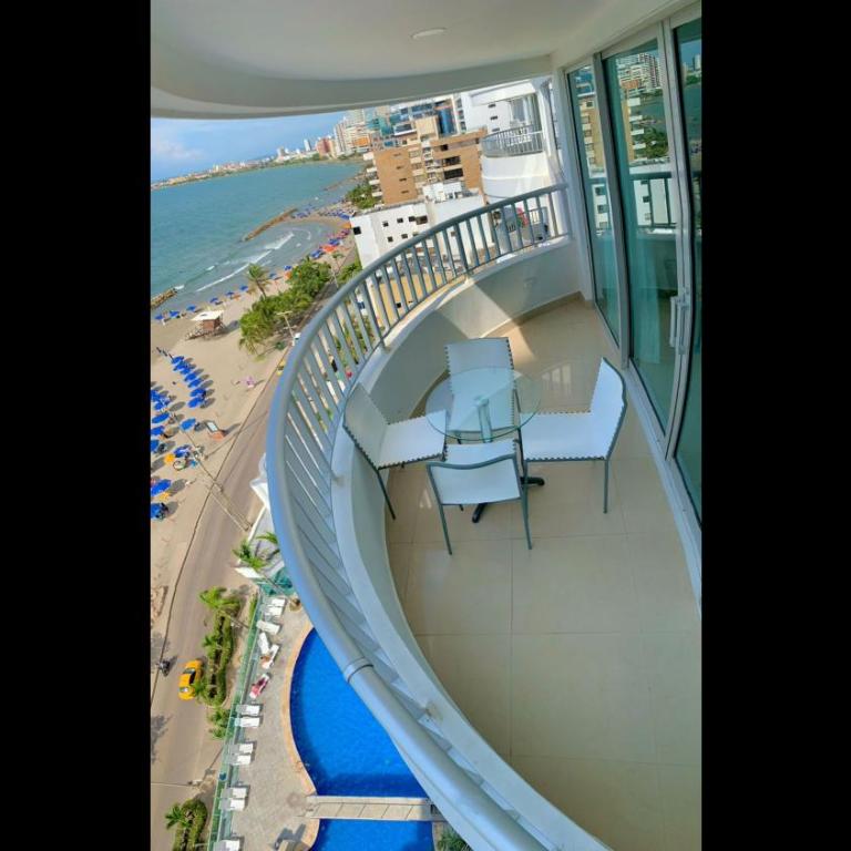 2 Bedroom Beachfront Apartment 2P1-Al4 With Pool And WIFI - Apartment - 37