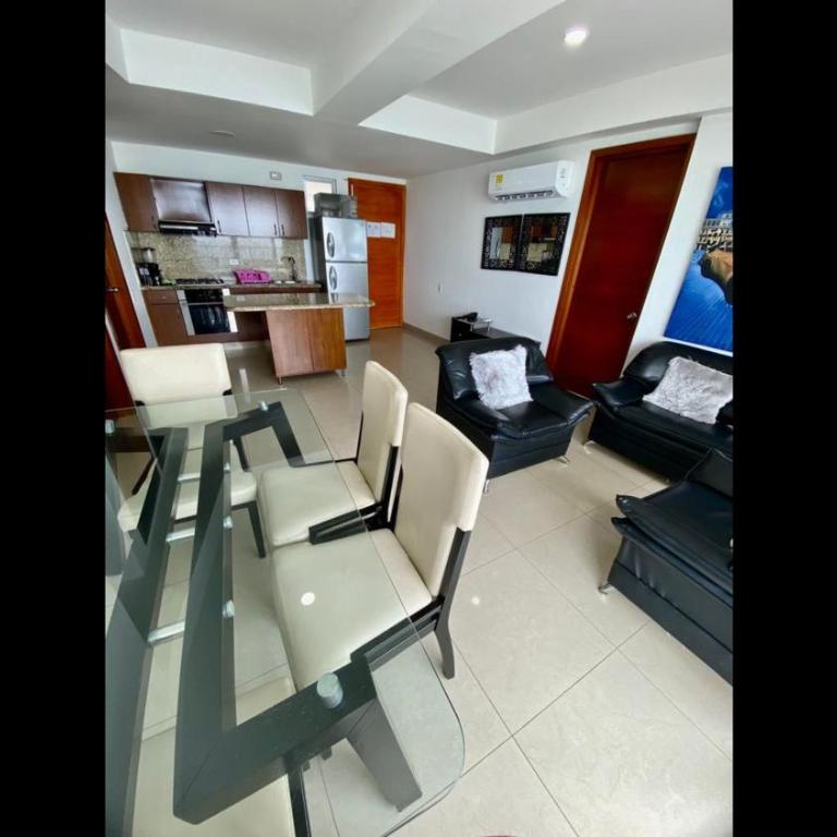 2 Bedroom Beachfront Apartment 2P1-Al2 With Pool And WIFI - Apartment - 4