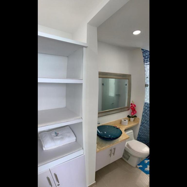 2 Bedroom Beachfront Apartment 2P1-Al2 With Pool And WIFI - Apartment - 22