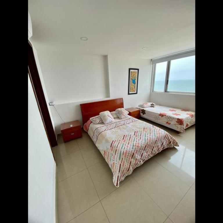 2 Bedroom Beachfront Apartment 2P1-Al2 With Pool And WIFI - Apartment - 37