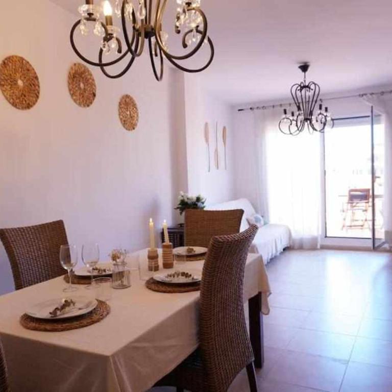Atico centrico - Apartamento de 2 dormitorios - 30
