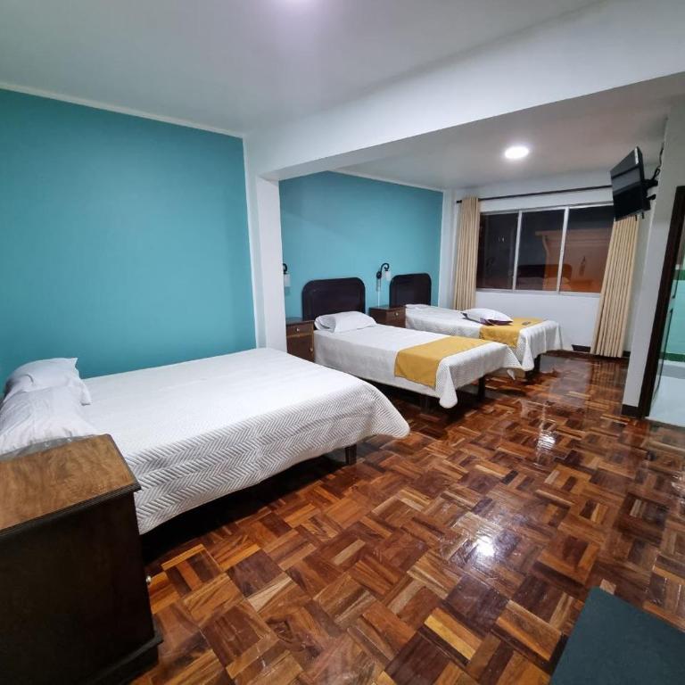 Hotel Express - Habitación Cuádruple con baño privado - 6