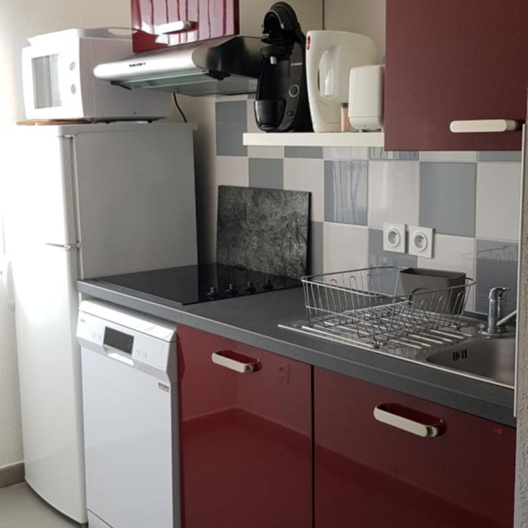 VILLA 6 à 8 personnes dans résidence de tourisme - Maison 3 Chambres - 25