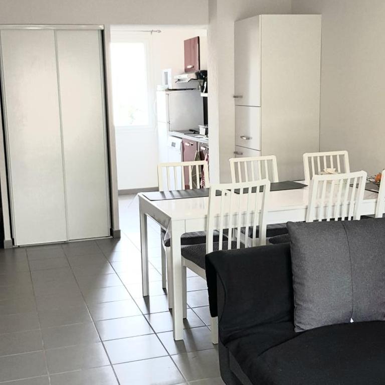VILLA 6 à 8 personnes dans résidence de tourisme - Maison 3 Chambres - 22