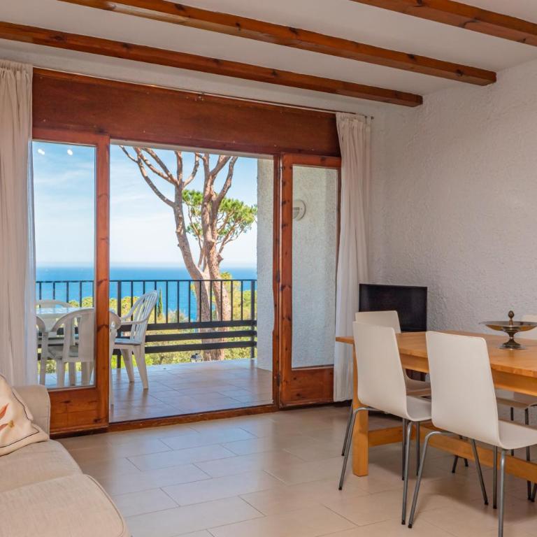 E-2 CALELLA DE PALAFRUGELL 8 PAX - Apartamento con 4 dormitorios - 3