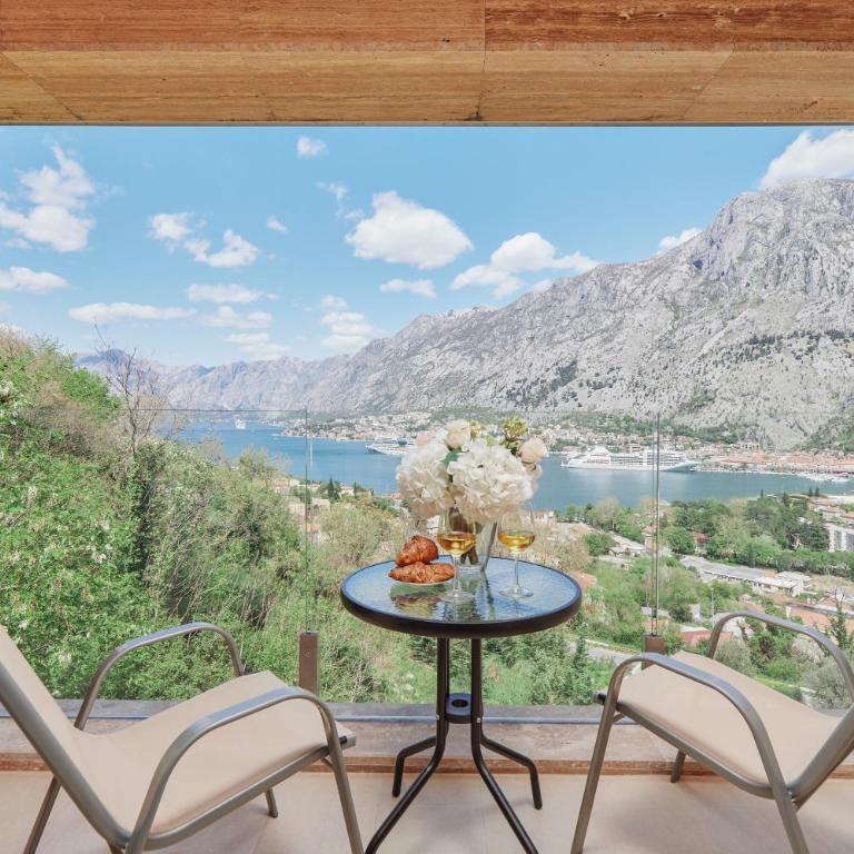 Huge Apartment with Stunning View and Sauna - Two-Bedroom Apartment - 5