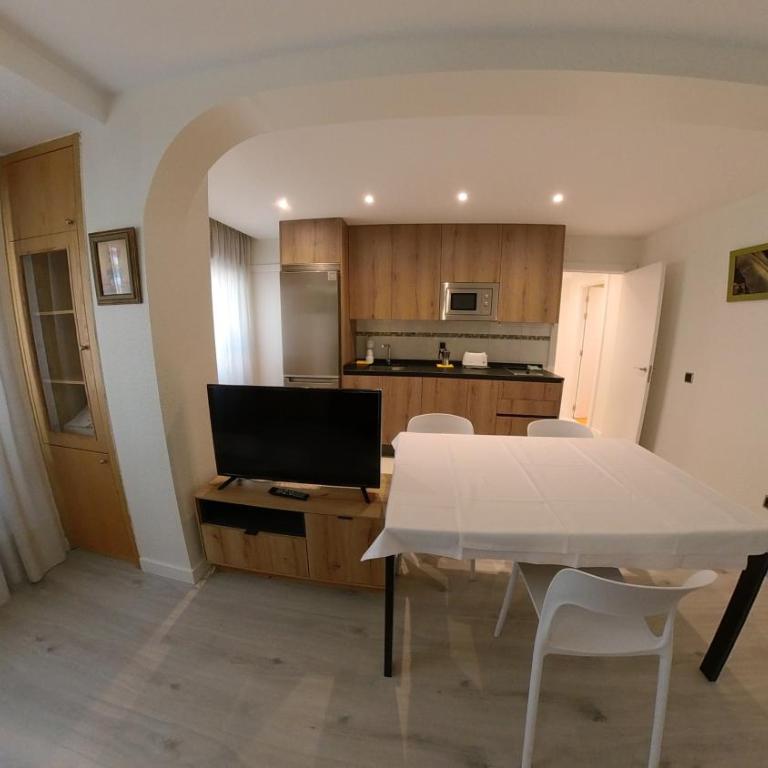 Apartamentos Meson del Barro - Alojamientos Pamplona - One-Bedroom Apartment - 1