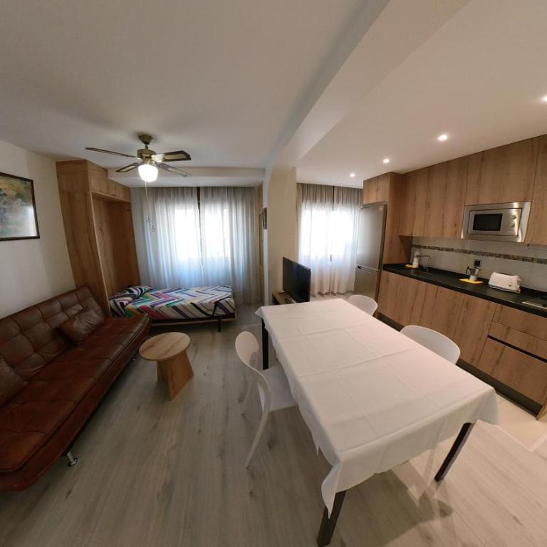 Apartamentos Meson del Barro - Alojamientos Pamplona - One-Bedroom Apartment - 5