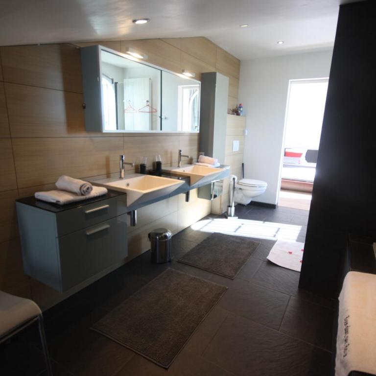 Chambres d'Hôtes LA PASTOURELLE Royan centre - Deluxe Double Room with Bath - 34