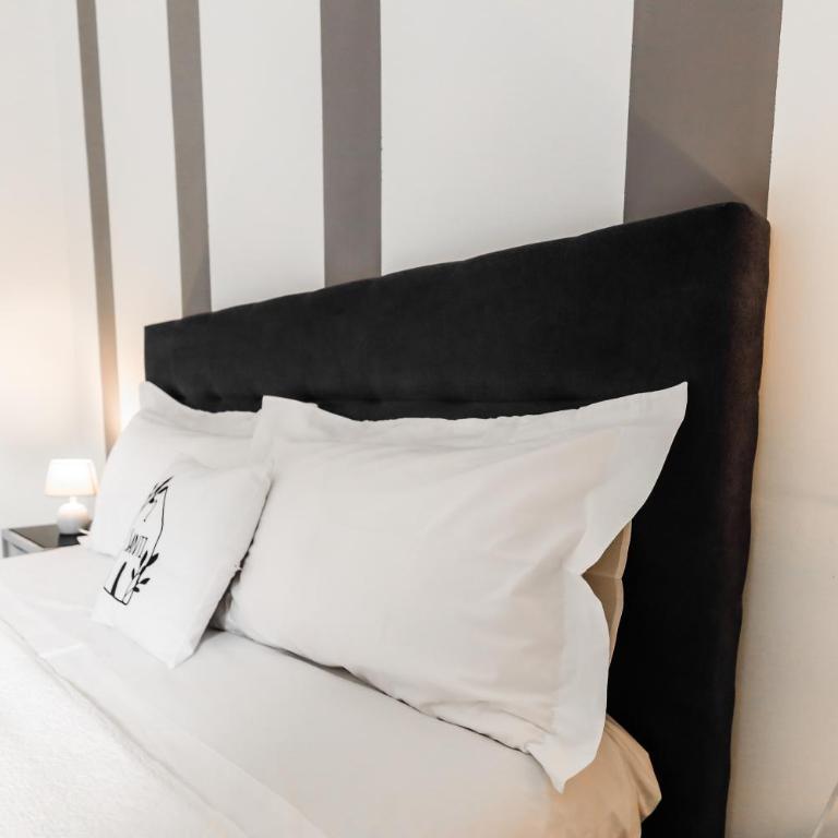 2 Santi - Suite and Rooms - Camera Matrimoniale Deluxe - 5