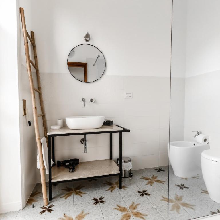 2 Santi - Suite and Rooms - Camera Matrimoniale Deluxe - 7