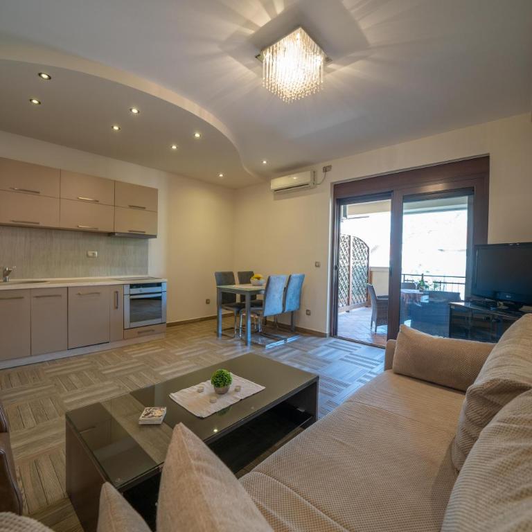 Apartments Milunović - Two-Bedroom Apartment - 2