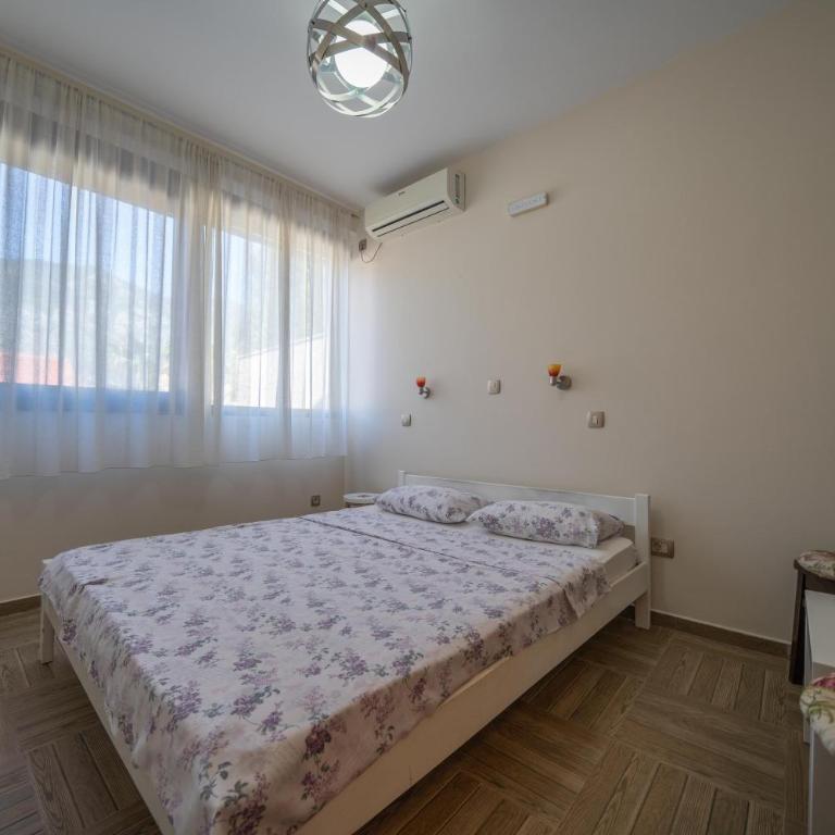 Apartments Milunović - Two-Bedroom Apartment - 10