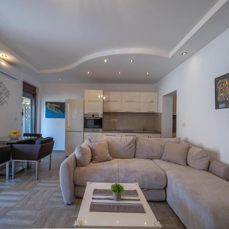 Apartments Milunović - One-Bedroom Apartment - 13