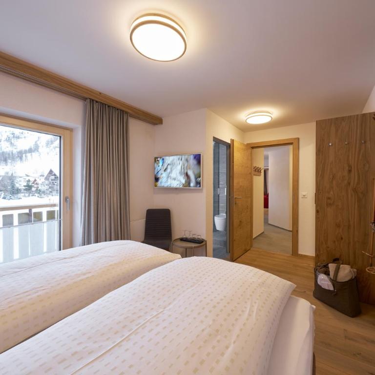 Aparthotel Grischuna - Apartment - 2
