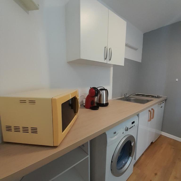 Manifique T1 centre ville Saint-Leu 2 pers WIFI - Appartamento con 1 Camera da Letto - 5