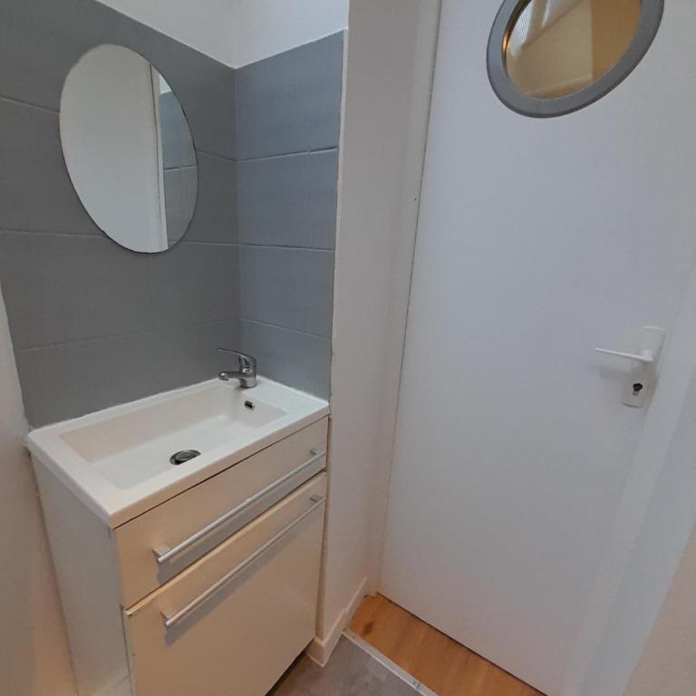 Manifique T1 centre ville Saint-Leu 2 pers WIFI - Appartamento con 1 Camera da Letto - 7