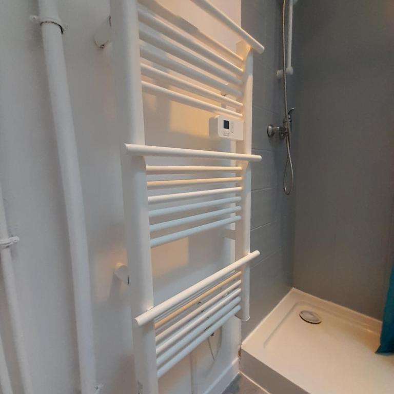 Manifique T1 centre ville Saint-Leu 2 pers WIFI - Appartamento con 1 Camera da Letto - 8