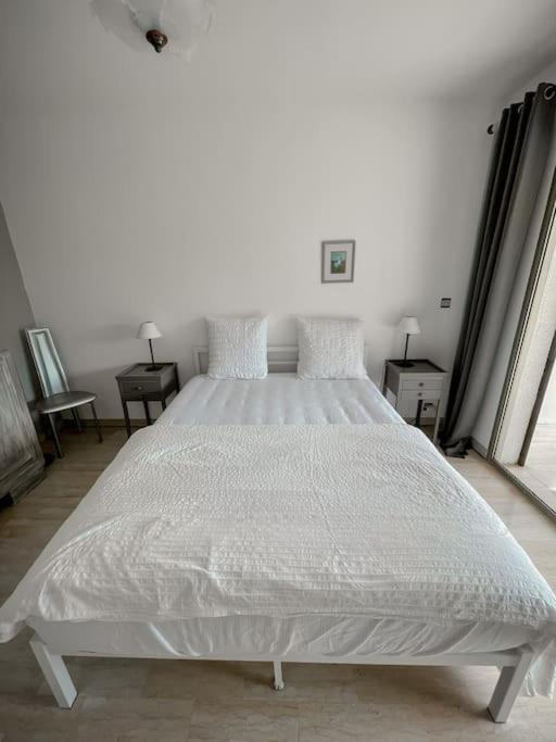 César - 4 prs - Parking - Wifi - Appartement 2 Chambres - 12