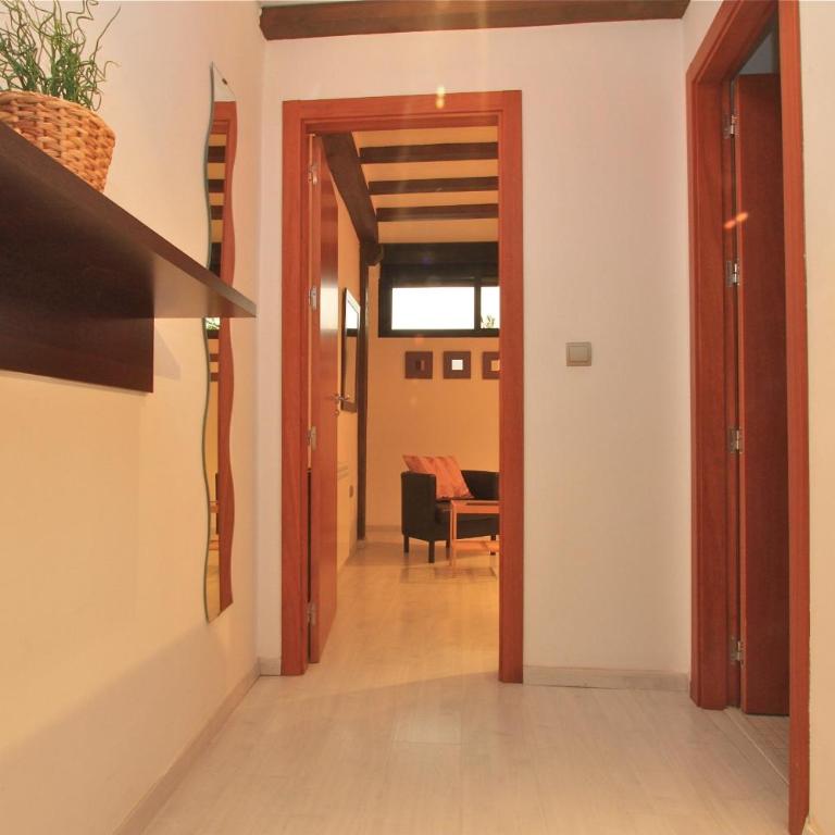 Apartamentos Nest Flats Alhacaba - One-Bedroom Apartment Plaza del Realejo 6 - 5