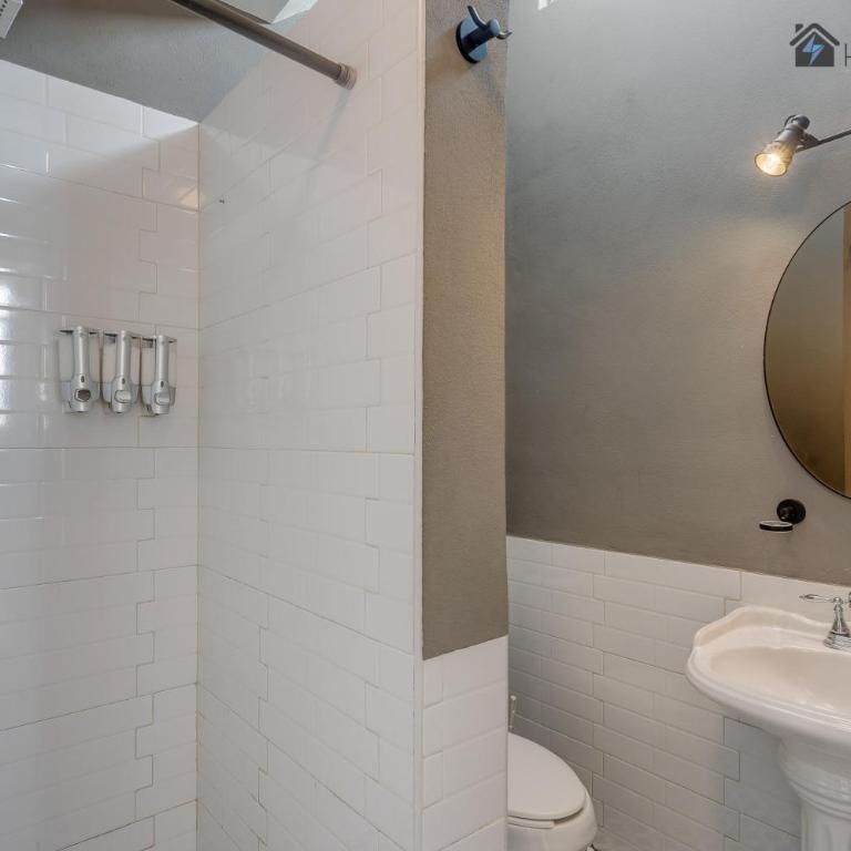 Refurbished Mansion with Garden & Patio in Las Lomas - Monte Blanco - Villa - 23