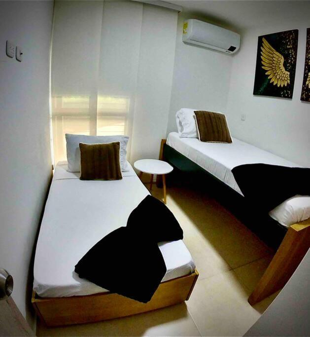 Descanso y Confort 3 Luxury - Three-Bedroom Apartment - 15