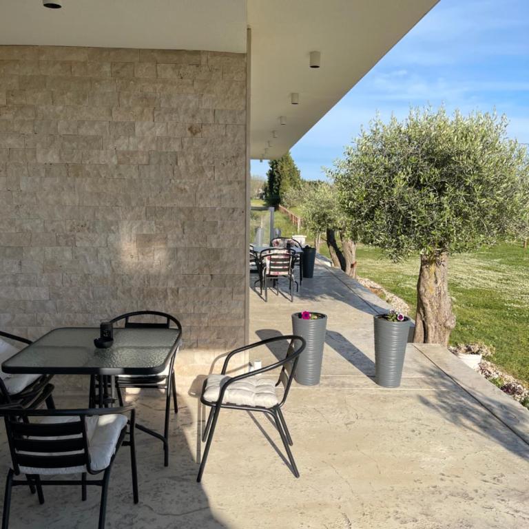 Lux Sereno Village - Two-Bedroom Deluxe Apartment - 10