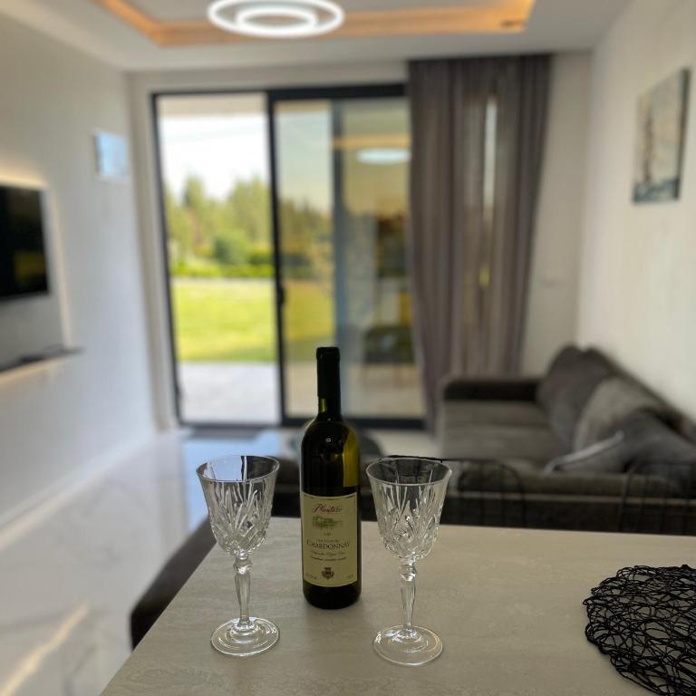 Lux Sereno Village - Two-Bedroom Deluxe Apartment - 9