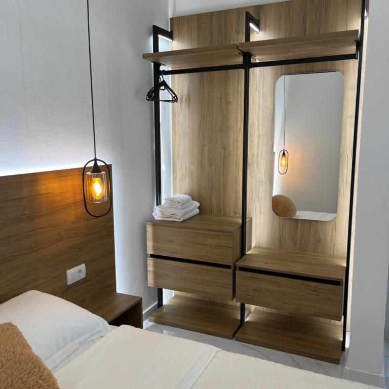 Lux Sereno Village - Deluxe Two-Bedroom Apartment with Garden View - 5