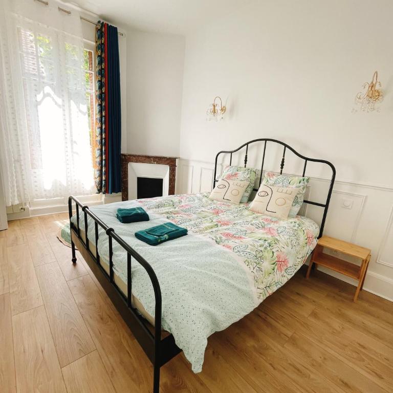 Villa muguette - coeur de Vichy- 2éme étage - Two-Bedroom Apartment - 4