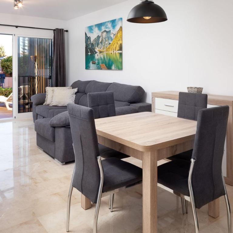 Garden & Sea Apartments Mijas Costa & Fuengirola - Apartamento con vistas a la piscina - 5