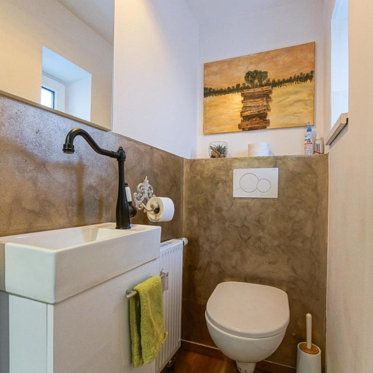 AusZeit Steiraland 1 mit privaten Garten überdachter Terrasse und Parken - Apartment mit 2 Schlafzimmern - 28
