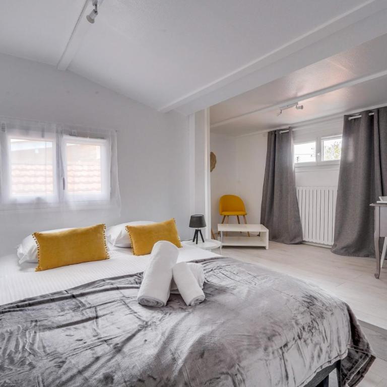 La Casa Bohème - Superbe maison avec parking privé - Maison 2 Chambres - 3
