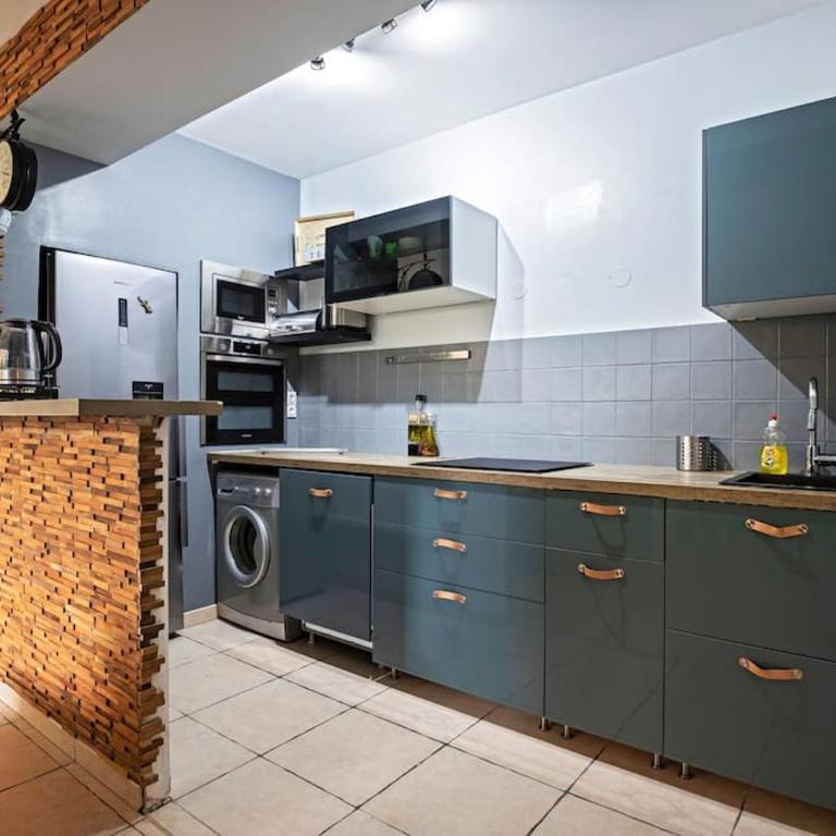L'Odyssée, Appt 4 pers, parking privé, Wifi - Appartement 2 Chambres - 10