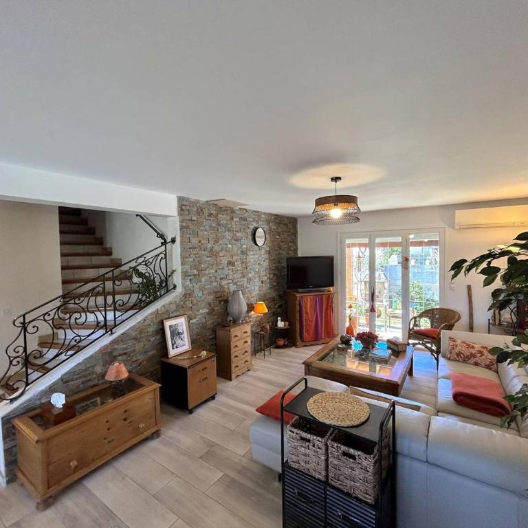 Sublime Villa Climatisée Familiale avec Extérieurs Spacieux – Quartier Calme - FR-1-388-215 - Villa - 1